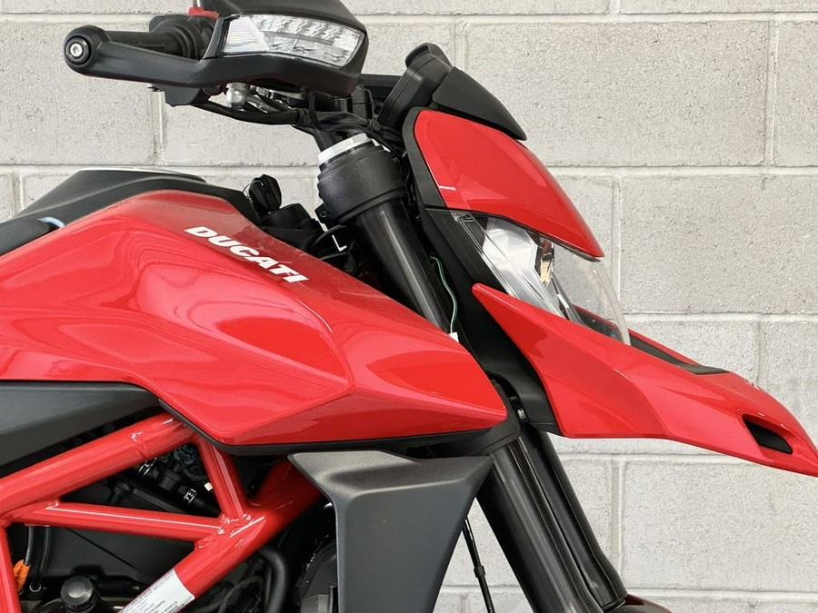 2020 Ducati Hypermotard 950 Red