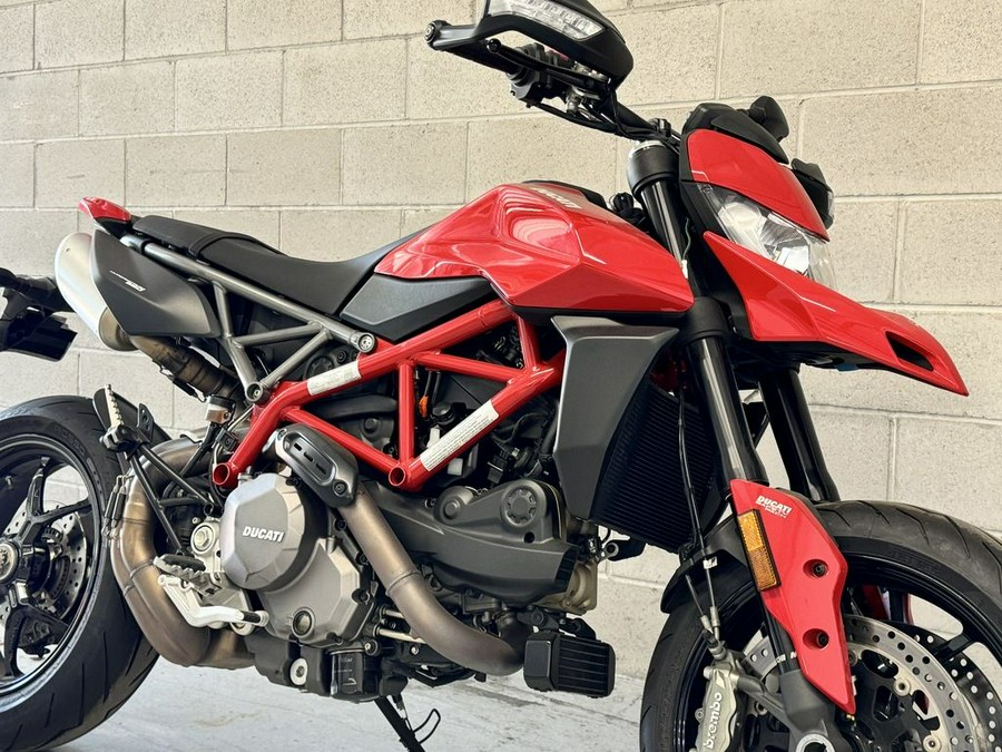 2020 Ducati Hypermotard 950 Red