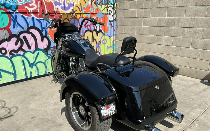 2015 HARLEY Freewheeler