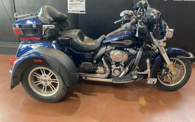 2012 Harley-Davidson Tri Glide Ultra FLHTCUTG
