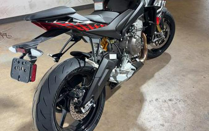2027 Aprilia® Aprillia Tuono 660 Factory
