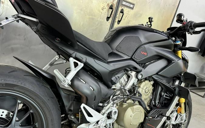 2022 Ducati Streetfighter V4 S Dark Stealth