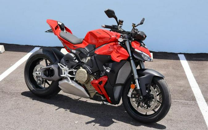 2026 DUCATI STREETFIGHTER V4
