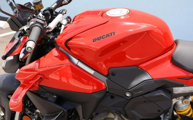 2026 DUCATI STREETFIGHTER V4