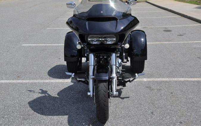 2023 Harley-Davidson® FLTRT - Road Glide® 3