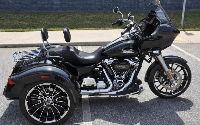 2023 Harley-Davidson® FLTRT - Road Glide® 3