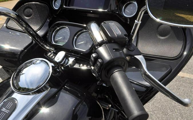 2023 Harley-Davidson® FLTRT - Road Glide® 3