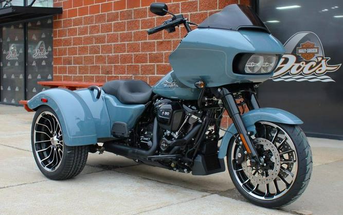 2024 Harley-Davidson® FLTRT - Road Glide® 3