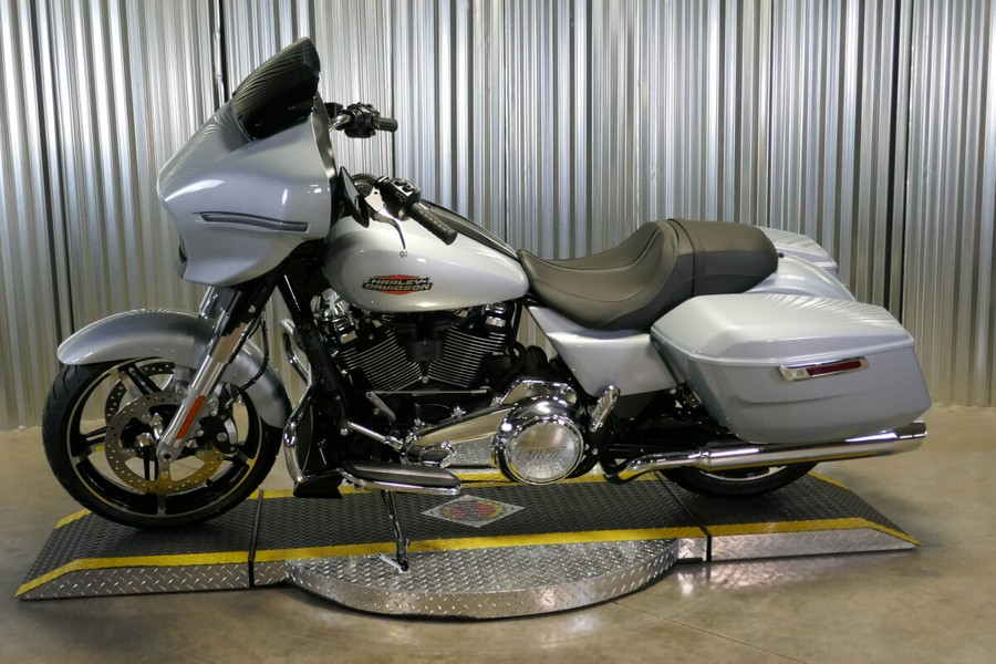 2025 Harley-Davidson Street Glide