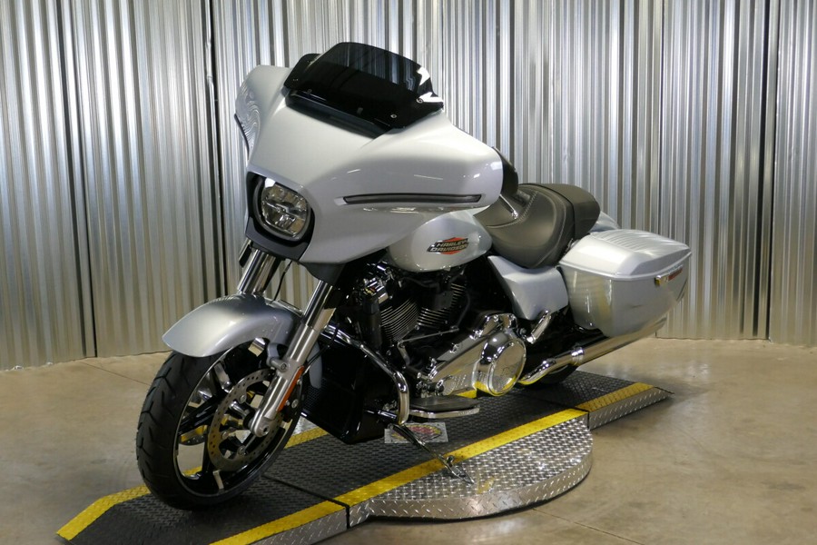 2025 Harley-Davidson Street Glide