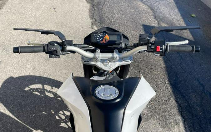 2015 KTM Duke 690 ABS