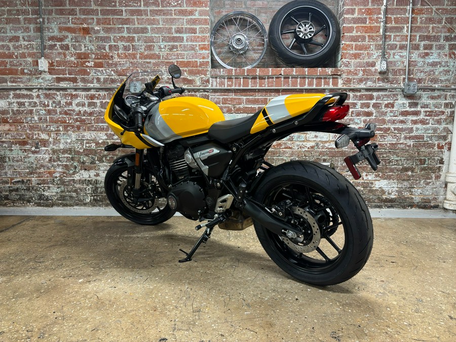 2026 Triumph Thruxton 400