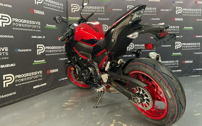 2024 Kawasaki Z900 ABS Candy Persimmon Red/Ebony