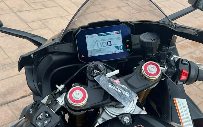 2024 Aprilia RSV4 1100