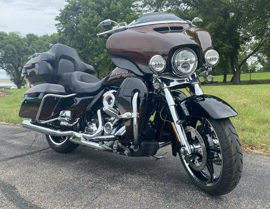 2019 Harley-Davidson CVO Limited Auburn Sunglo & Black Hole with Rich Bourbo