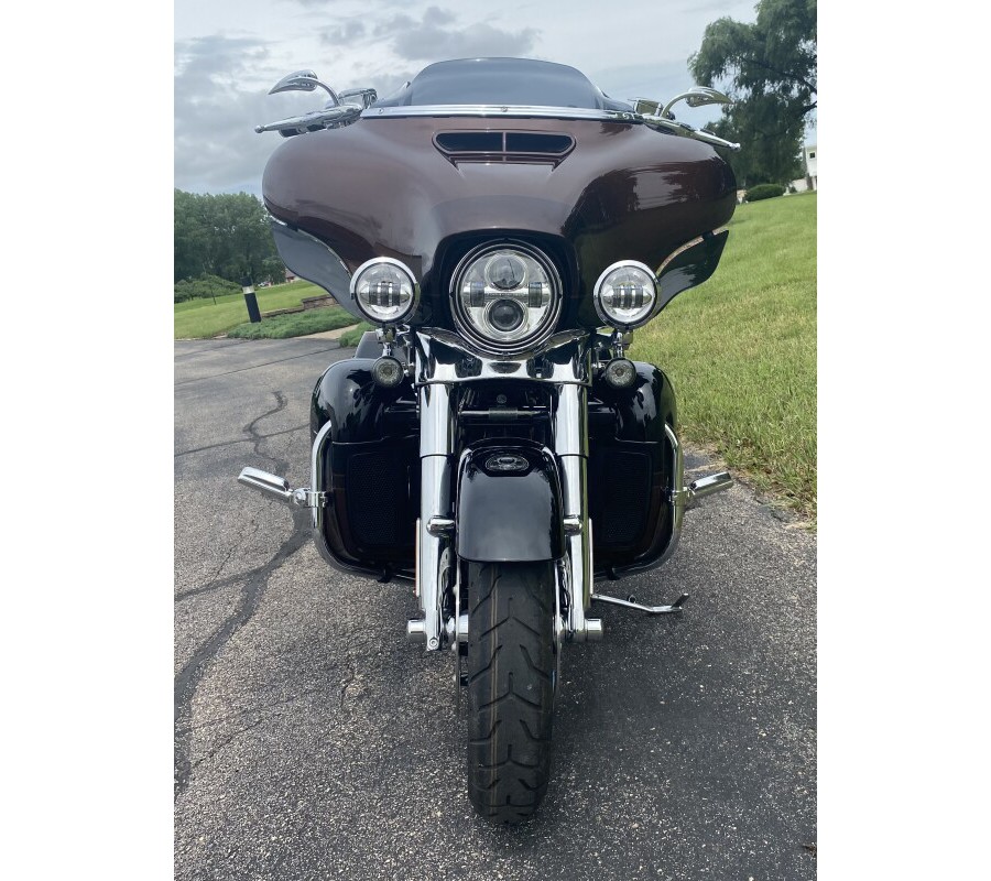 2019 Harley-Davidson CVO Limited Auburn Sunglo & Black Hole with Rich Bourbo