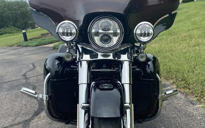 2019 Harley-Davidson CVO Limited Auburn Sunglo & Black Hole with Rich Bourbo