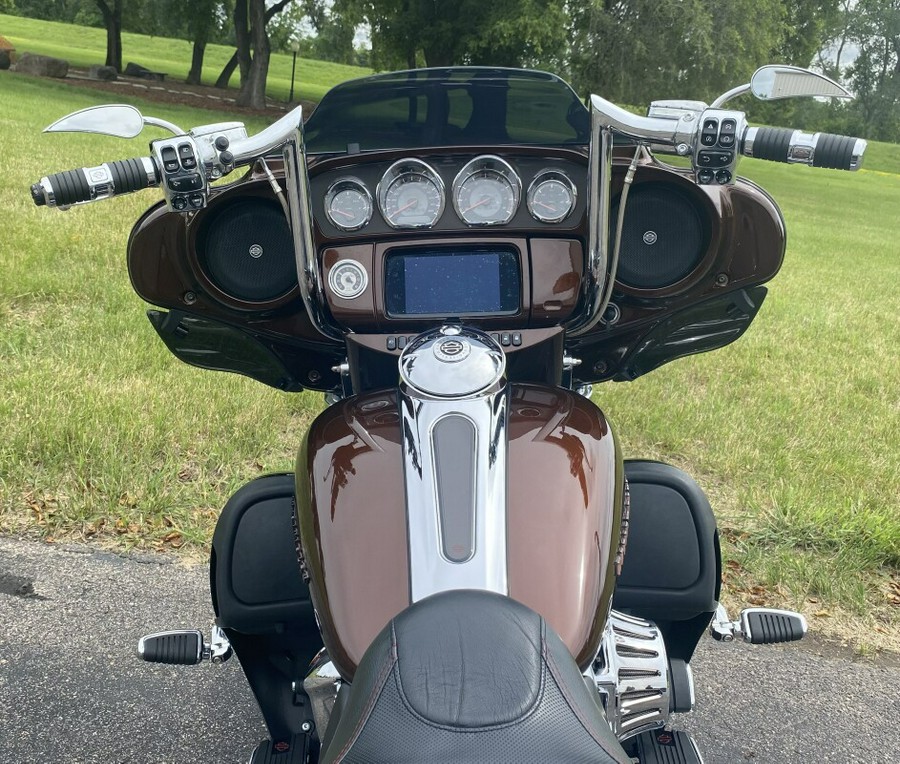 2019 Harley-Davidson CVO Limited Auburn Sunglo & Black Hole with Rich Bourbo