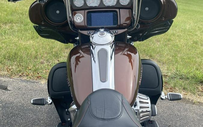 2019 Harley-Davidson CVO Limited Auburn Sunglo & Black Hole with Rich Bourbo