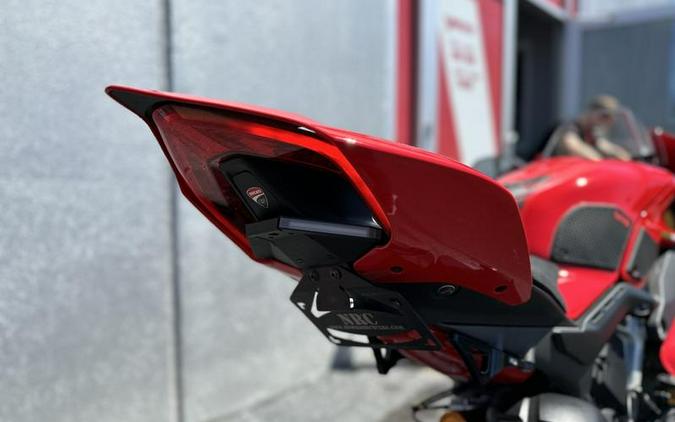 2022 Ducati Panigale V4 S Ducati Red