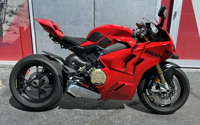 2022 Ducati Panigale V4 S Ducati Red