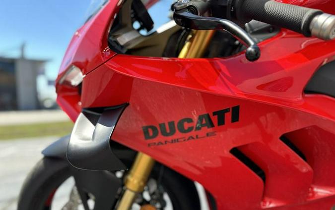 2022 Ducati Panigale V4 S Ducati Red