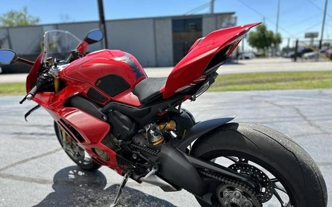 2022 Ducati Panigale V4 S Ducati Red