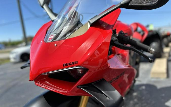 2022 Ducati Panigale V4 S Ducati Red