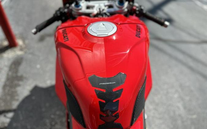 2022 Ducati Panigale V4 S Ducati Red