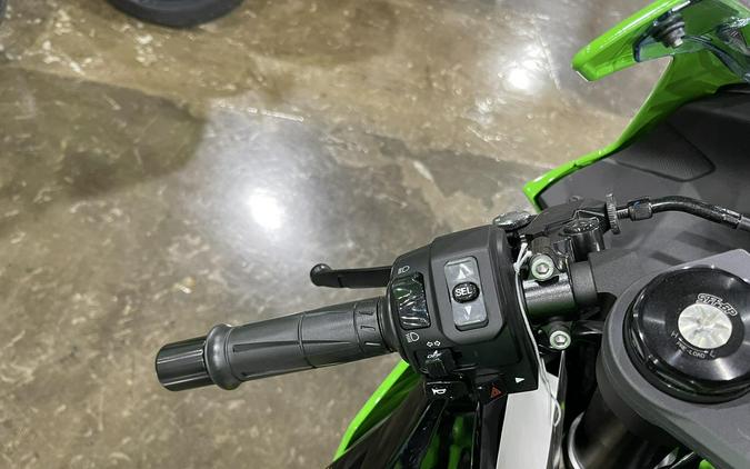2025 Kawasaki NINJA ZX-6R KRT EDITION ABS