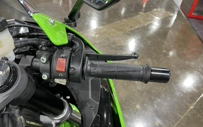 2025 Kawasaki NINJA ZX-6R KRT EDITION ABS