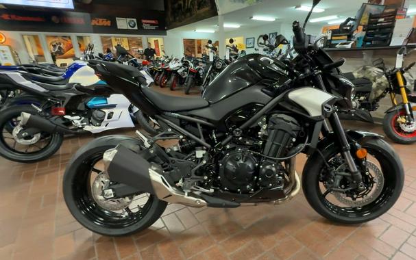 2025 Kawasaki Z900 ABS