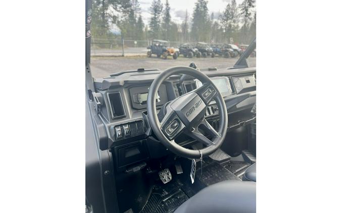 2026 Can-Am Defender Max XT HD11 0008KTH00