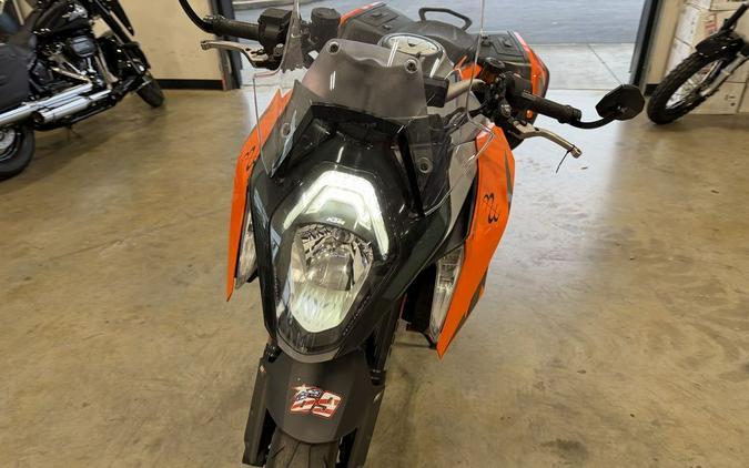 2017 KTM 1290 Super Duke GT