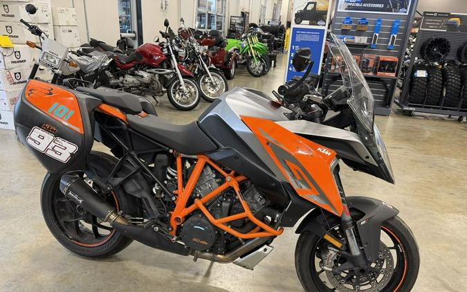 2017 KTM 1290 Super Duke GT