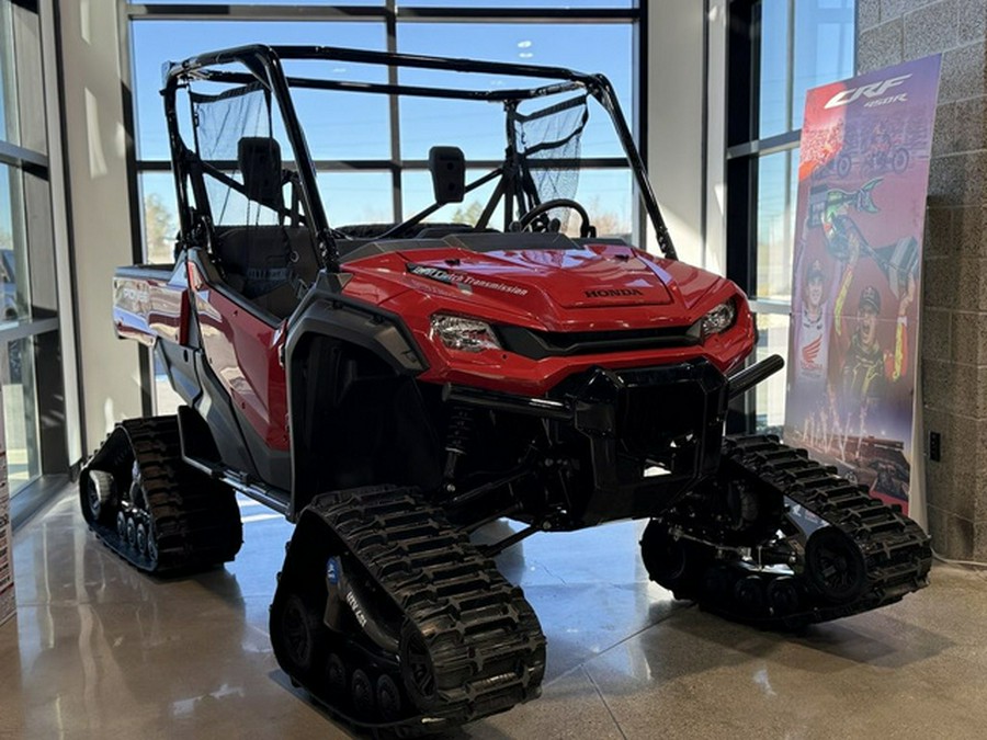 2025 Honda Pioneer 1000 Deluxe