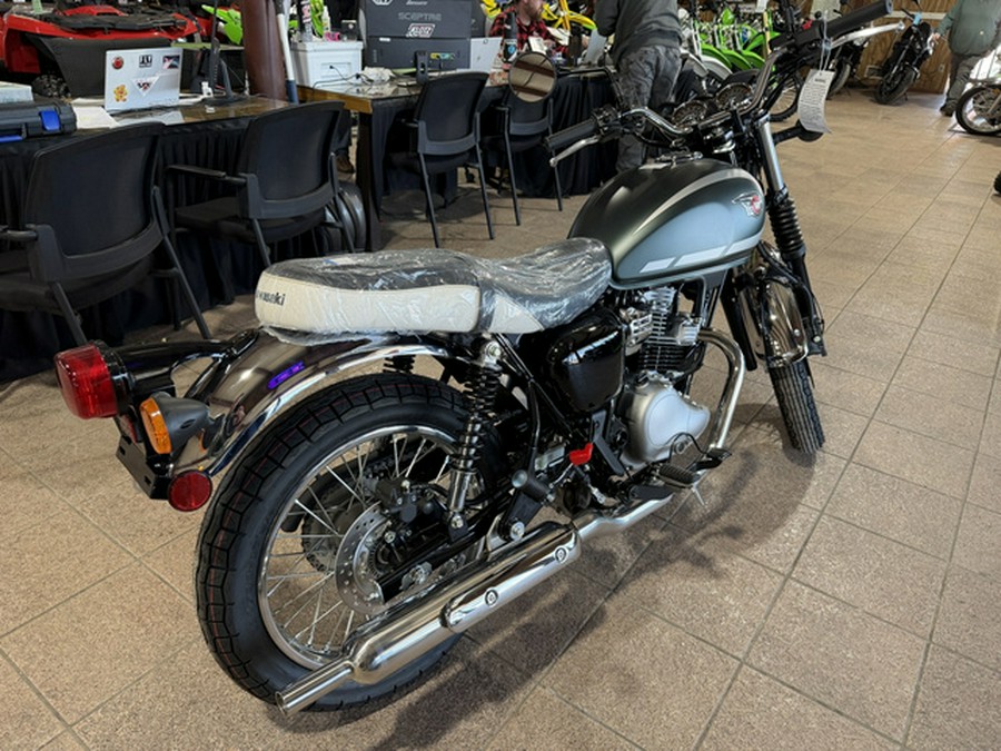 2026 Kawasaki W 230 ABS
