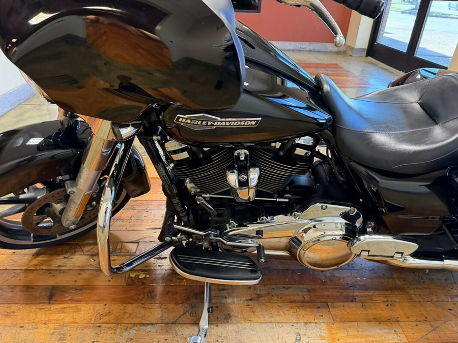 Used 2021 Harley-Davidson Street Glide Grand American Touring Motorcycle For Sale Near Memphis, TN
