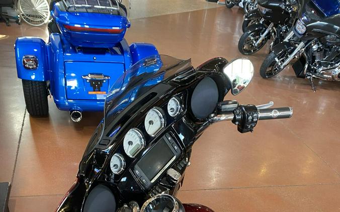 2017 Harley-Davidson Street Glide Special FLHXS