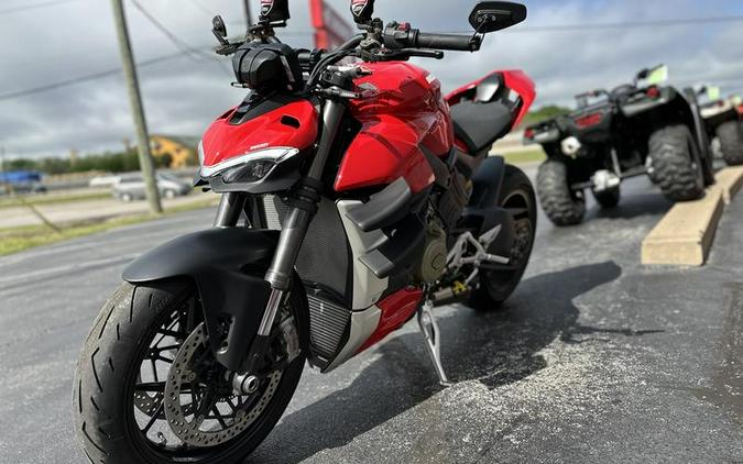 2022 Ducati Streetfighter V4 Ducati Red