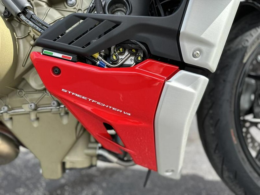 2022 Ducati Streetfighter V4 Ducati Red