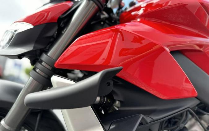 2022 Ducati Streetfighter V4 Ducati Red