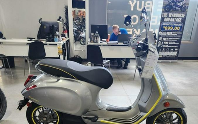2023 Vespa Elettrica 70 km/h 45 MPH