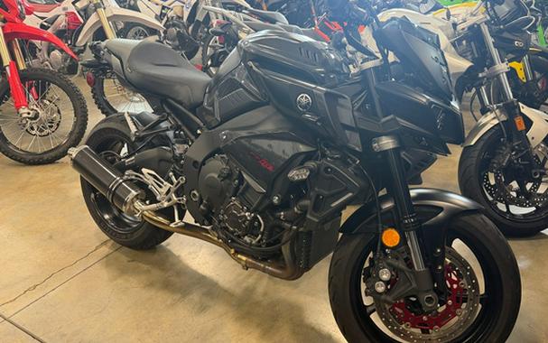 2017 Yamaha FZ-10 10