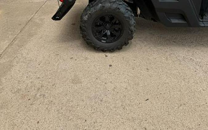 2024 Can-Am Defender XT HD10