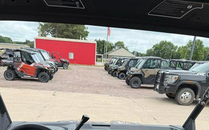 2024 Can-Am Defender XT HD10