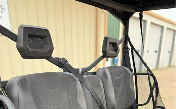 2024 Can-Am Defender XT HD10