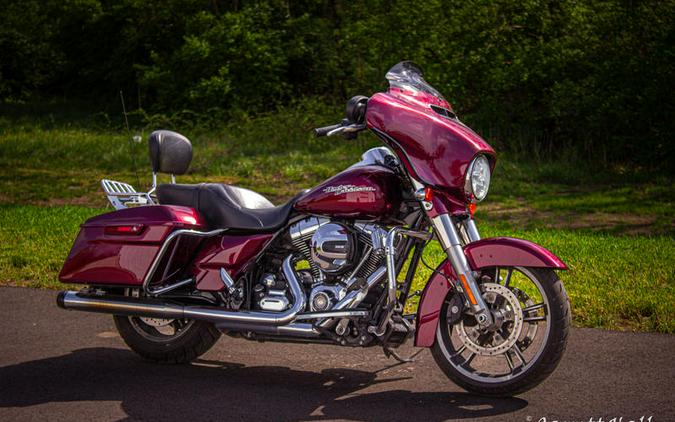 2014 Harley-Davidson® FLHXS - Street Glide® Special