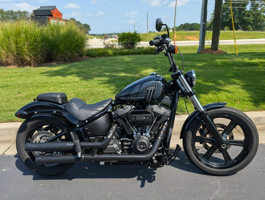 2024 Harley-Davidson Street Bob 114 Vivid Black