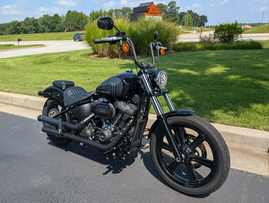 2024 Harley-Davidson Street Bob 114 Vivid Black